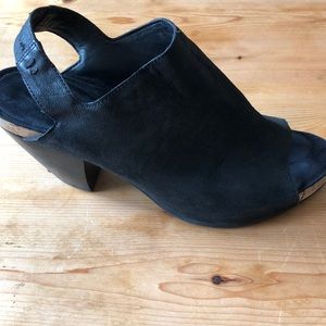 Eileen Fisher nubuck sandals size 9